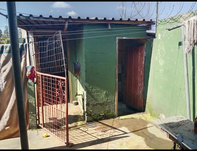 2 BEDROOM HOUSE FOR SALE IN NORTHDALE